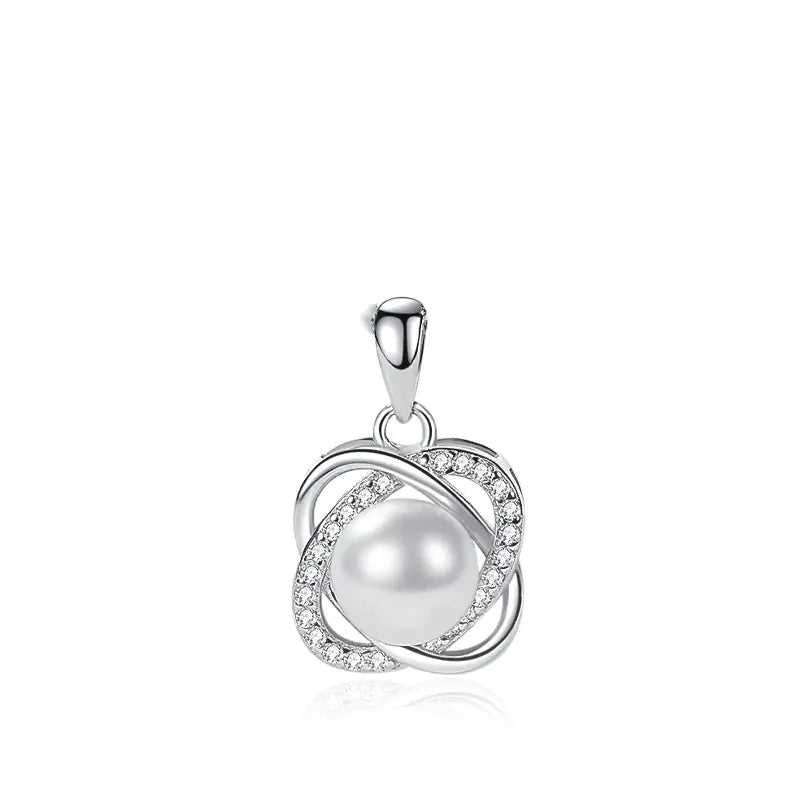 Four Leaf Clover Pearl Necklace Clavicle Chain Pendant